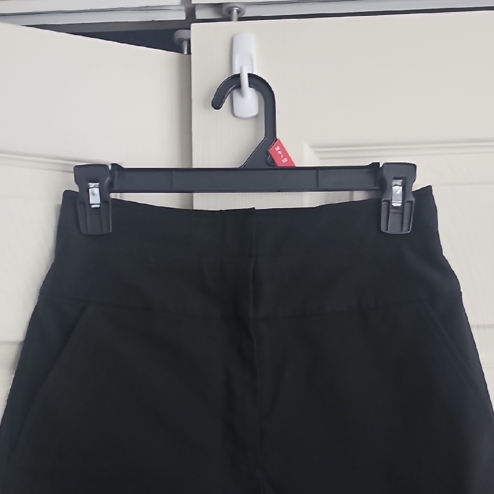 Rebecca Taylor Black High Waist Scalloped Shorts.. #390 - Picture 3 of 13